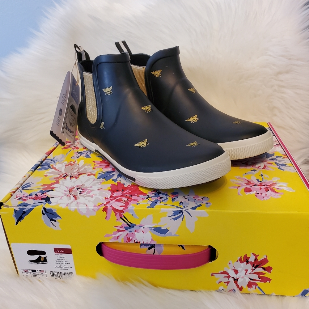 NWT Joules Rainwell Size 7